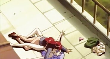 sex yuixin Brunette thay thế ass cho vòi nước. phim sex trẻ